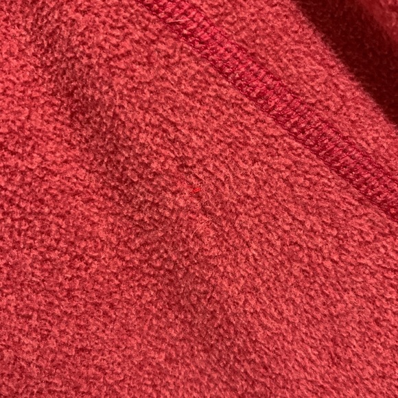 North Face Women’s 1/4 Zip Fleece Pullover - Picture 6 of 7